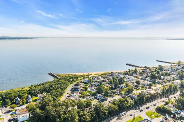 94 Neptune Place, Laurence Harbor, NJ 08879
