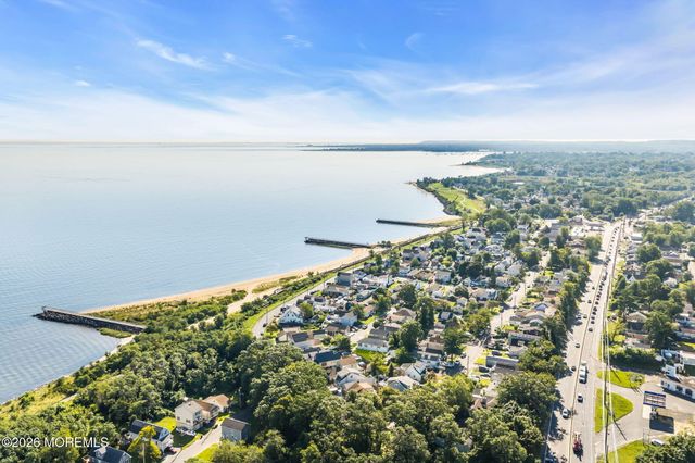 94 Neptune Place, Laurence Harbor, NJ 08879