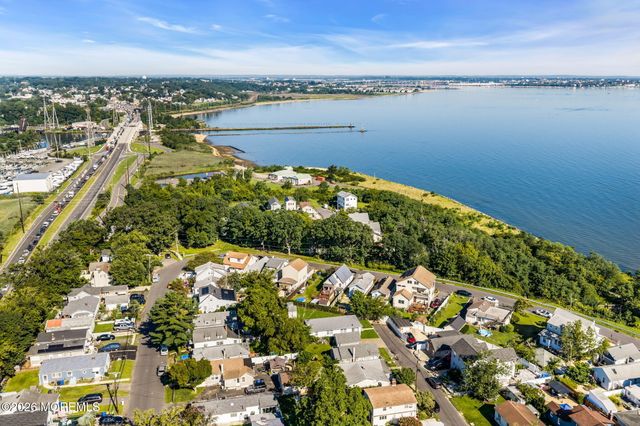 94 Neptune Place, Laurence Harbor, NJ 08879