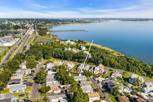 94 Neptune Place, Laurence Harbor, NJ 08879