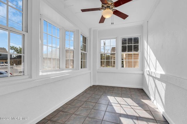 94 Neptune Place, Laurence Harbor, NJ 08879