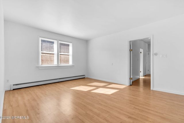 94 Neptune Place, Laurence Harbor, NJ 08879