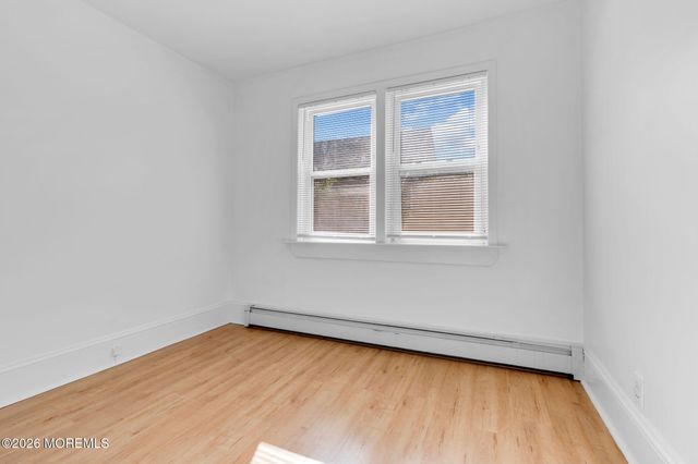 94 Neptune Place, Laurence Harbor, NJ 08879