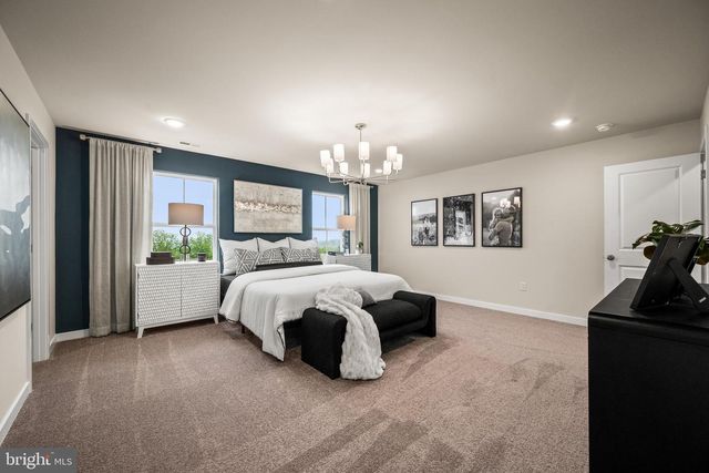 854 GRAPHITE DR, Phoenixville, PA 19460