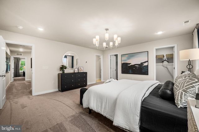 854 GRAPHITE DR, Phoenixville, PA 19460