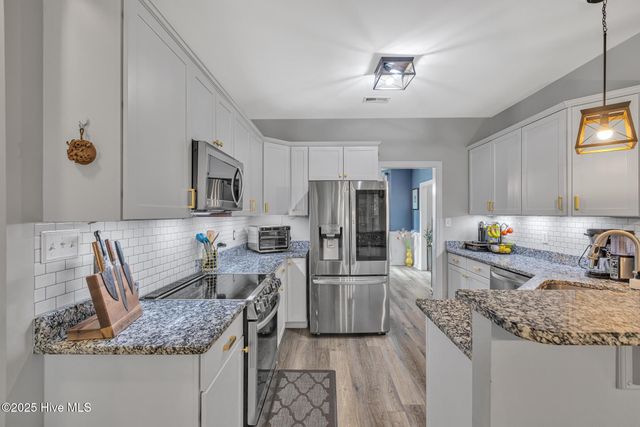 322 Osprey Point Drive, Sneads Ferry, NC 28460