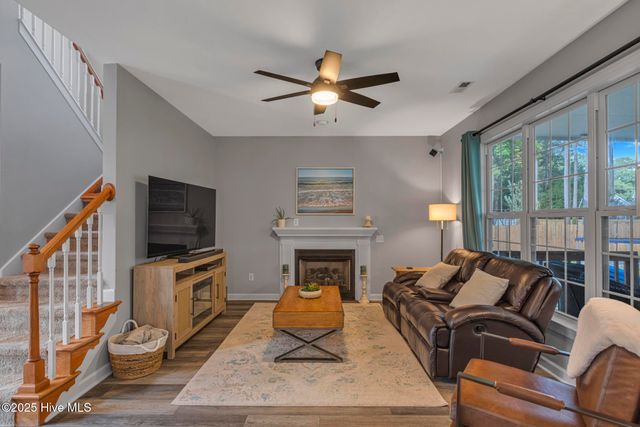 322 Osprey Point Drive, Sneads Ferry, NC 28460