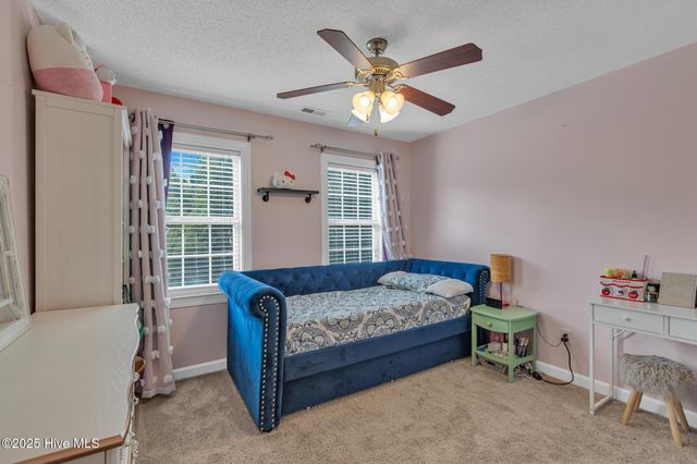 322 Osprey Point Drive, Sneads Ferry, NC 28460