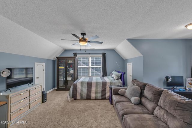 322 Osprey Point Drive, Sneads Ferry, NC 28460