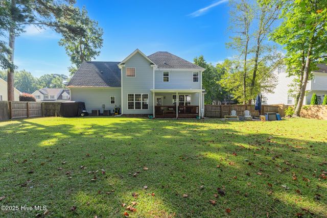 322 Osprey Point Drive, Sneads Ferry, NC 28460