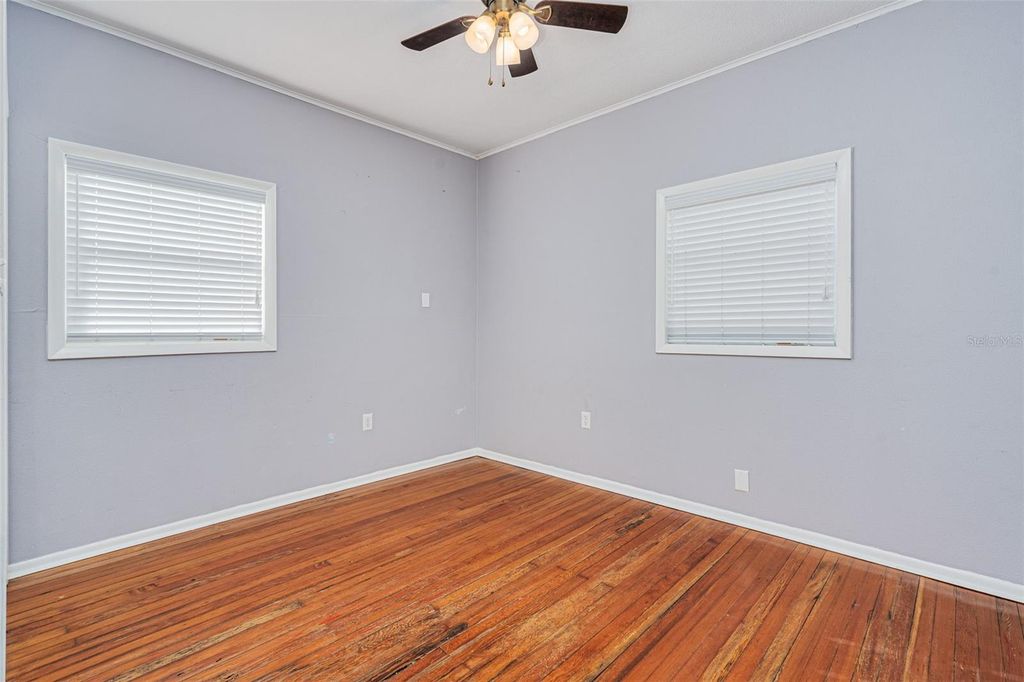 Image 17 of property listing at 130 W PENNSYLVANIA, Lake Helen, FL 32744