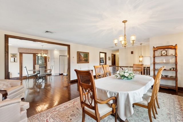 5 Willson Rd, Salem, MA 01970