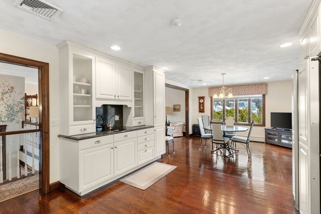 5 Willson Rd, Salem, MA 01970