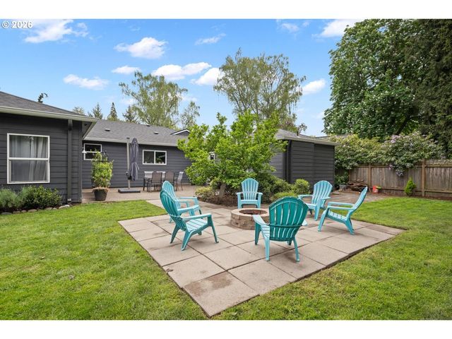 503 Ne BIRCHWOOD Ter, Hillsboro, OR 97124