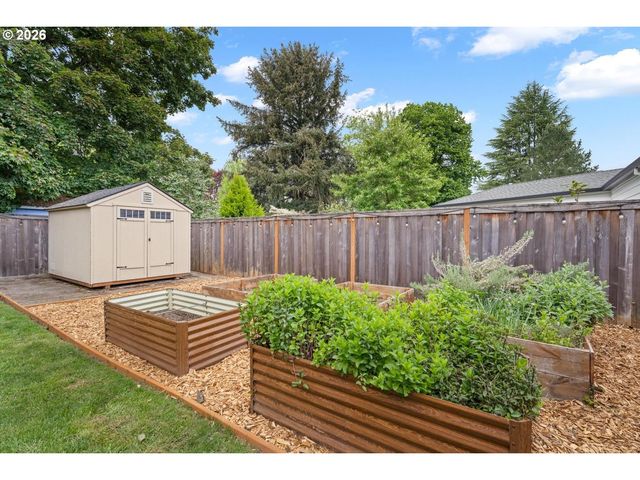 503 Ne BIRCHWOOD Ter, Hillsboro, OR 97124