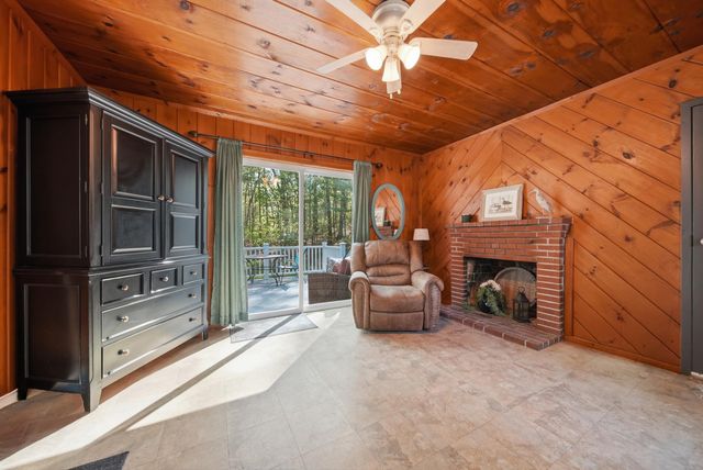 4 Tinker Road, Merrimack, NH 03054