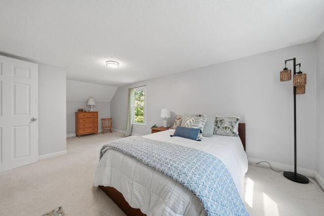 4 Tinker Road, Merrimack, NH 03054