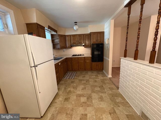 2609 CROYDON ST, Philadelphia, PA 19137