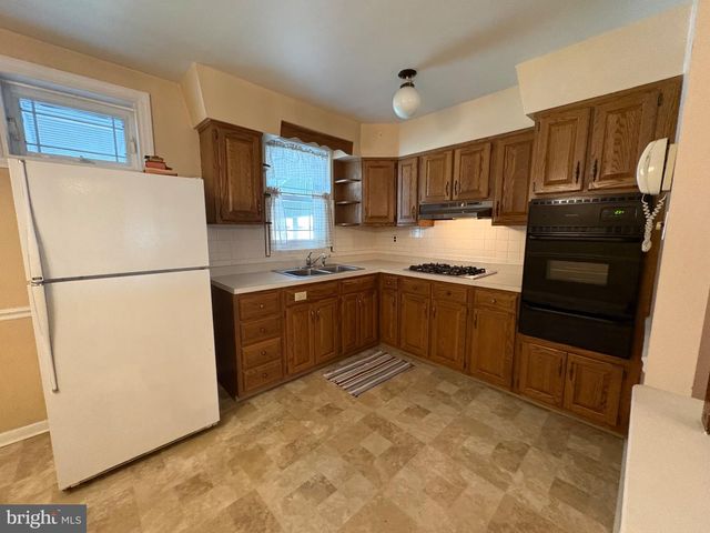 2609 CROYDON ST, Philadelphia, PA 19137