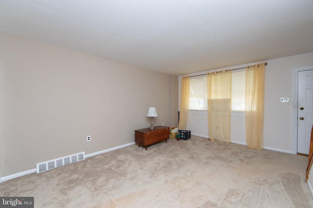2609 CROYDON ST, PHILADELPHIA, PA 19137 — photo 3