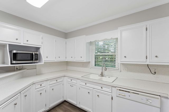 1814 Haynes Dr, Murfreesboro, TN 37129
