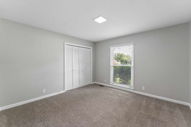 1814 Haynes Dr, Murfreesboro, TN 37129