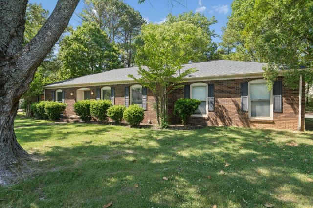 1814 Haynes Dr, Murfreesboro, TN 37129