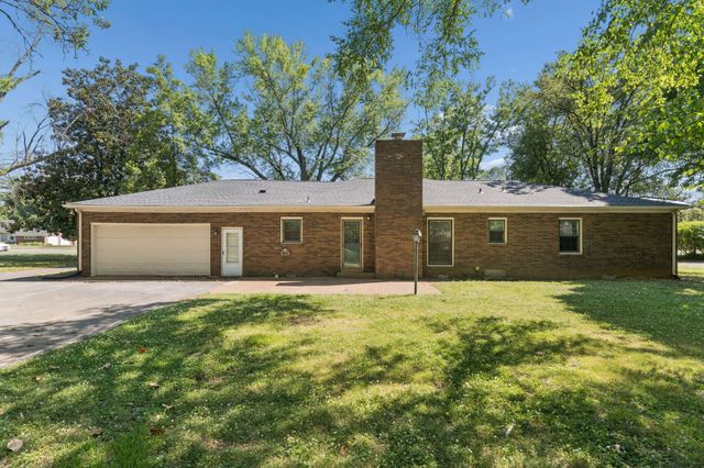 1814 Haynes Dr, Murfreesboro, TN 37129