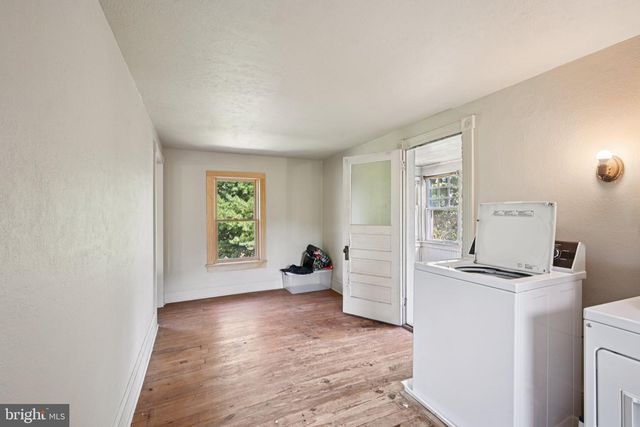 1001 S WEST AVE, Vineland, NJ 08360