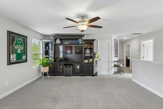 105 Hayden Ln, Gallatin, TN 37066