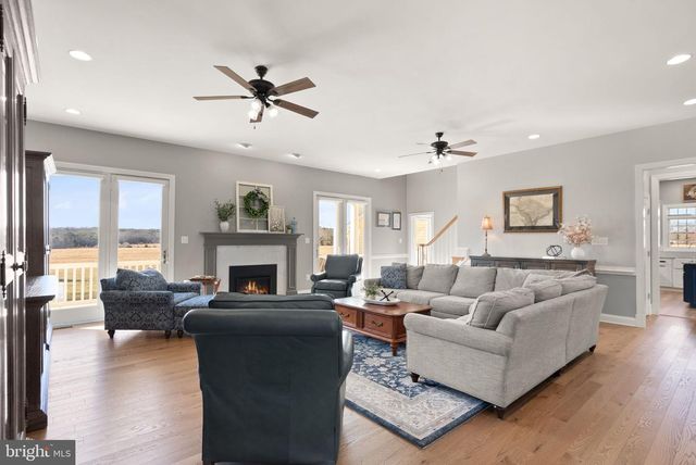 13600 CARRIAGE FORD RD, Nokesville, VA 20181