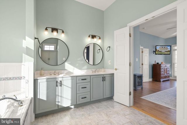 13600 CARRIAGE FORD RD, Nokesville, VA 20181