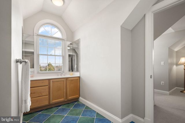 13600 CARRIAGE FORD RD, Nokesville, VA 20181