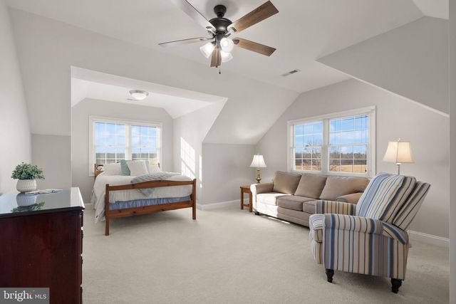 13600 CARRIAGE FORD RD, Nokesville, VA 20181