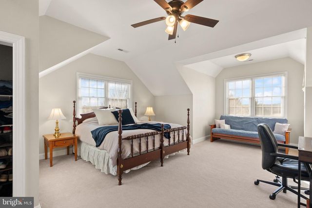 13600 CARRIAGE FORD RD, Nokesville, VA 20181