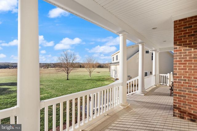 13600 CARRIAGE FORD RD, Nokesville, VA 20181