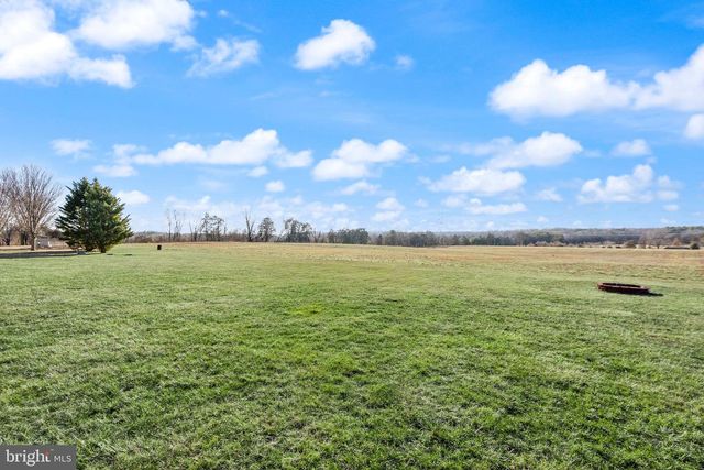 13600 CARRIAGE FORD RD, Nokesville, VA 20181