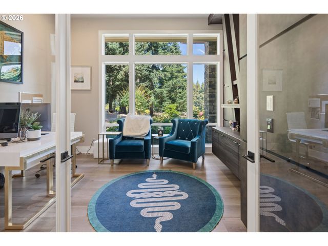 27207 Sw PETES MOUNTAIN Rd, West Linn, OR 97068