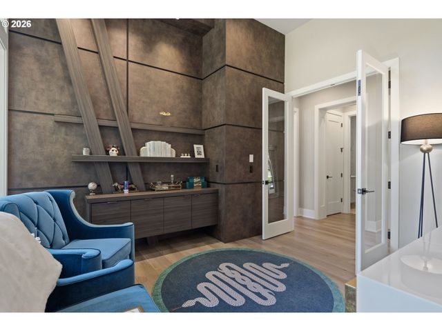 27207 Sw PETES MOUNTAIN Rd, West Linn, OR 97068
