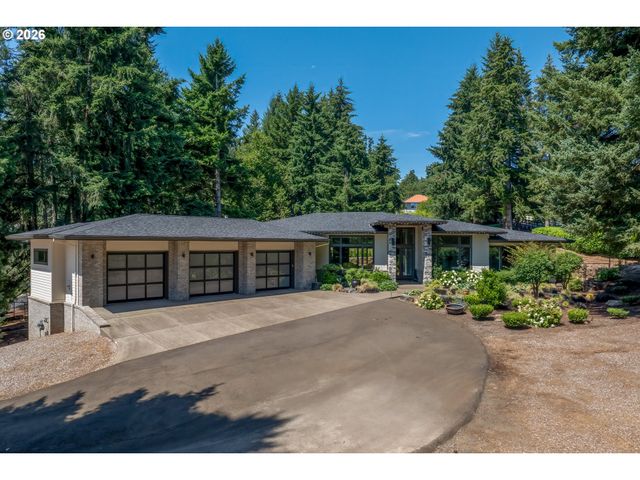 27207 Sw PETES MOUNTAIN Rd, West Linn, OR 97068