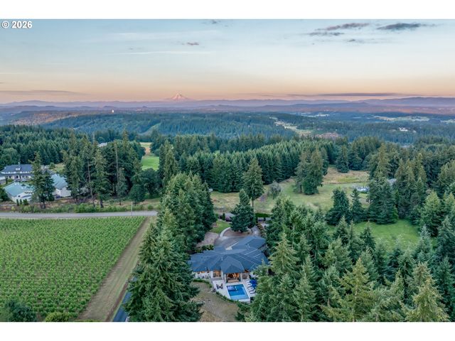 27207 Sw PETES MOUNTAIN Rd, West Linn, OR 97068