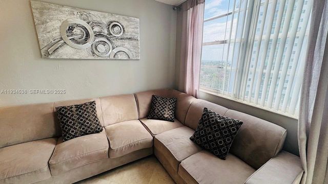 19390 Collins Ave 816, Sunny Isles Beach, FL 33160