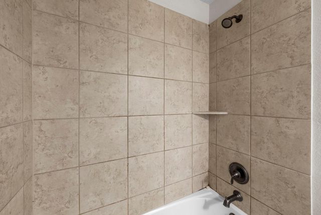 1617 Treeta TRL, Kyle, TX 78640