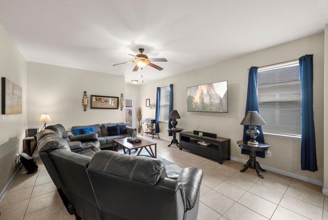 1617 Treeta TRL, Kyle, TX 78640