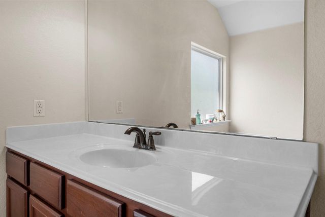 1617 Treeta TRL, Kyle, TX 78640