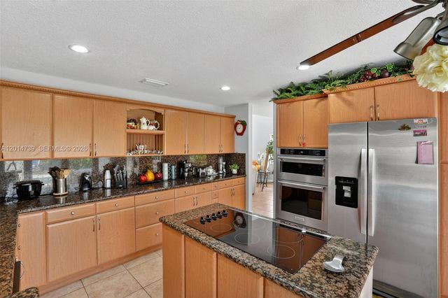 15500 SW 99th Ln, Miami, FL 33196