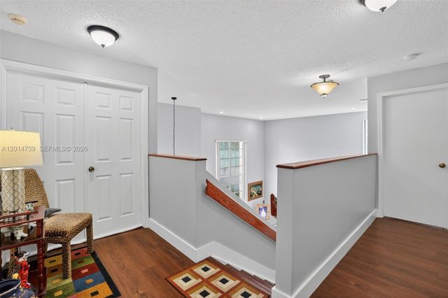 15500 SW 99th Ln, Miami, FL 33196