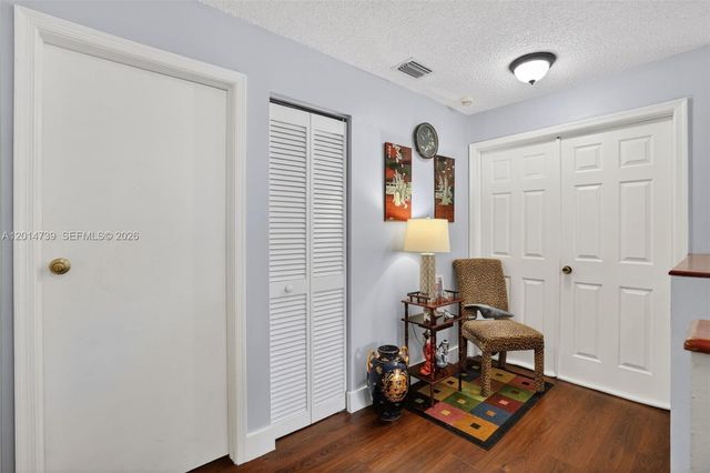 15500 SW 99th Ln, Miami, FL 33196