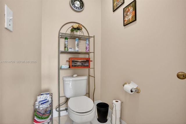 15500 SW 99th Ln, Miami, FL 33196