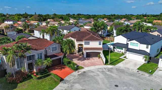 15500 SW 99th Ln, Miami, FL 33196